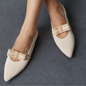 Vivaia Daphne Pointy Toe Mary Jane Bow Slip-On Flats Ivory Tan Sz 49